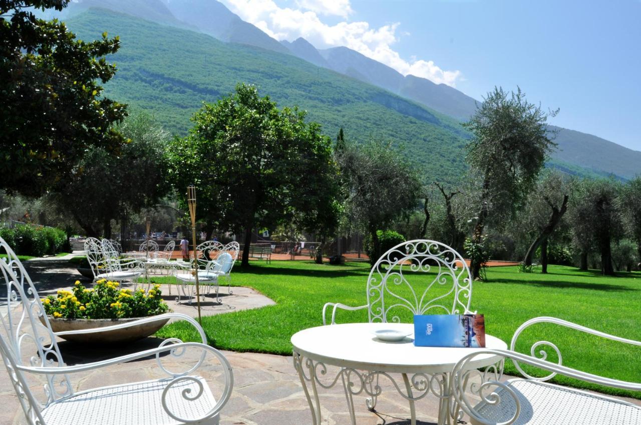 Club Hotel Olivi - Tennis Center Μαλτσεζίνε Εξωτερικό φωτογραφία