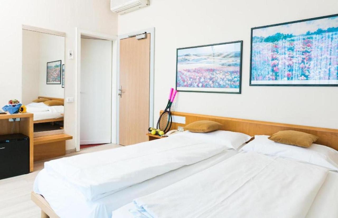 Club Hotel Olivi - Tennis Center Μαλτσεζίνε Εξωτερικό φωτογραφία