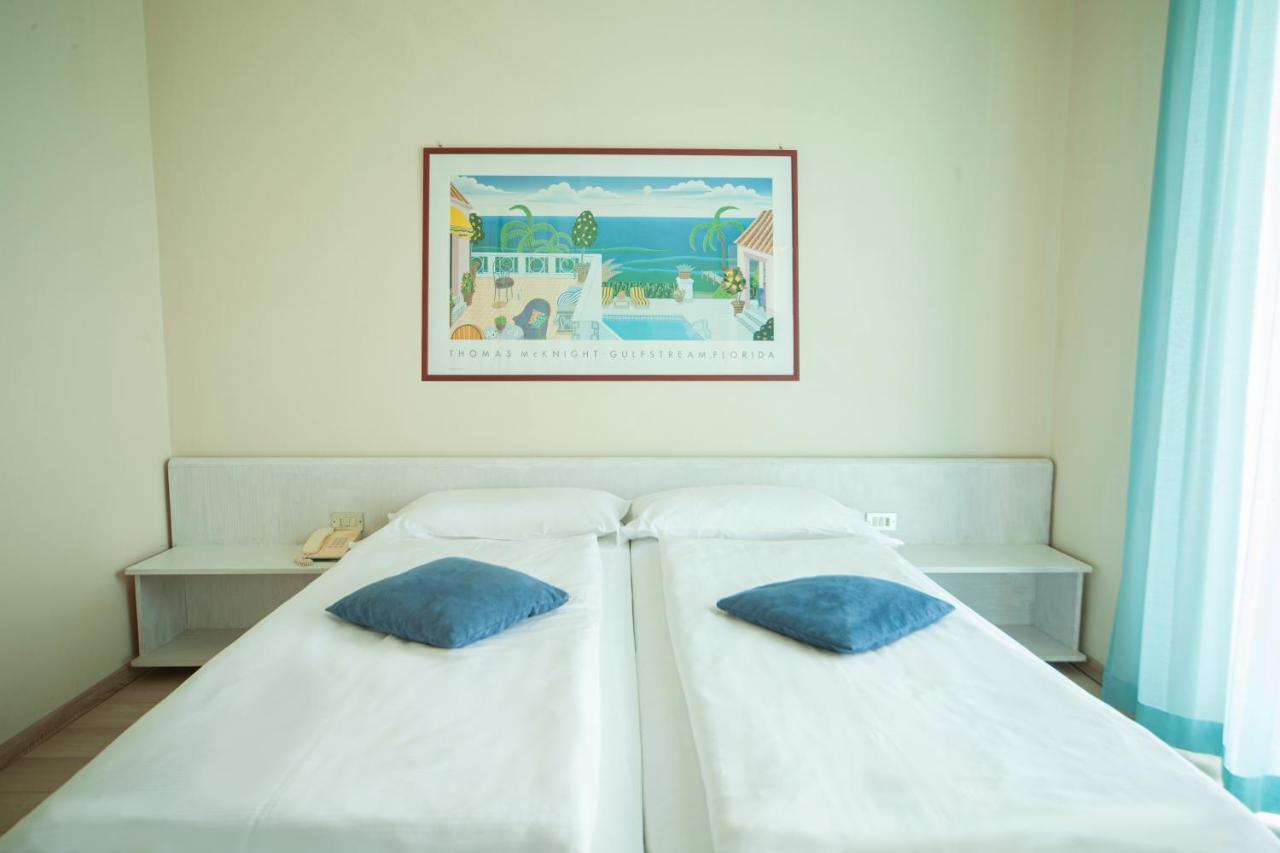 Club Hotel Olivi - Tennis Center Μαλτσεζίνε Εξωτερικό φωτογραφία
