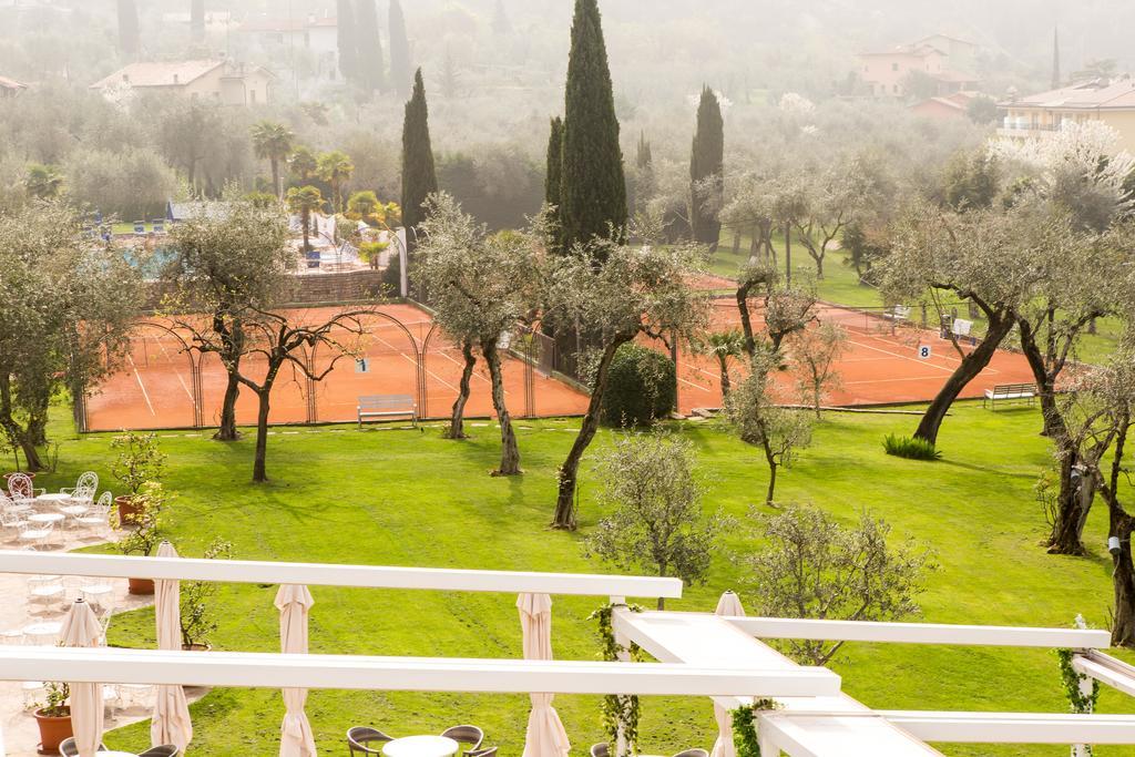 Club Hotel Olivi - Tennis Center Μαλτσεζίνε Εξωτερικό φωτογραφία