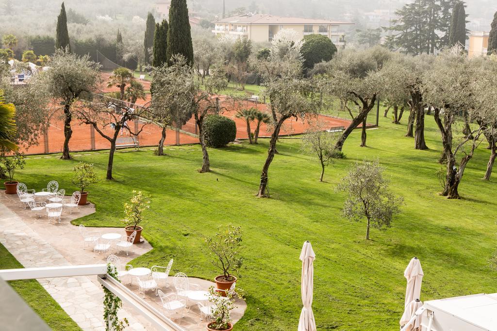 Club Hotel Olivi - Tennis Center Μαλτσεζίνε Εξωτερικό φωτογραφία