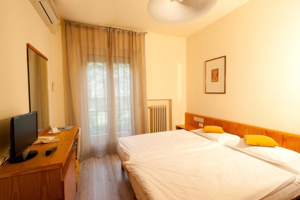 Club Hotel Olivi - Tennis Center Μαλτσεζίνε Εξωτερικό φωτογραφία