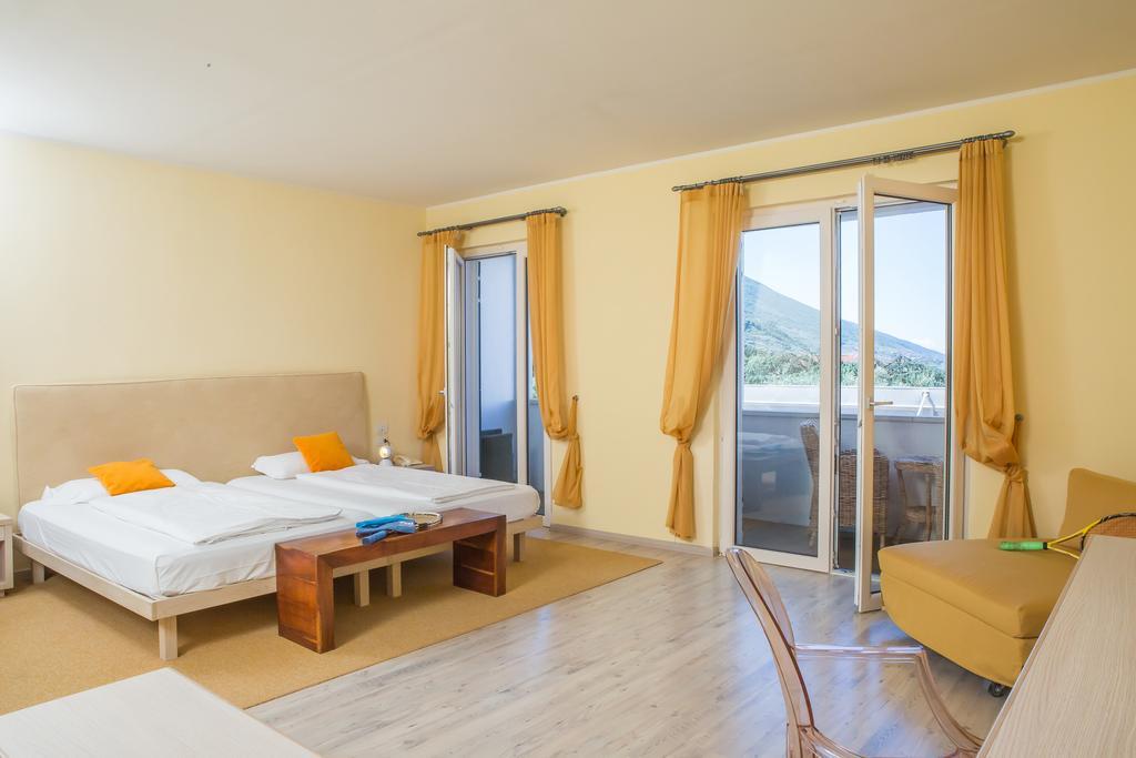 Club Hotel Olivi - Tennis Center Μαλτσεζίνε Εξωτερικό φωτογραφία