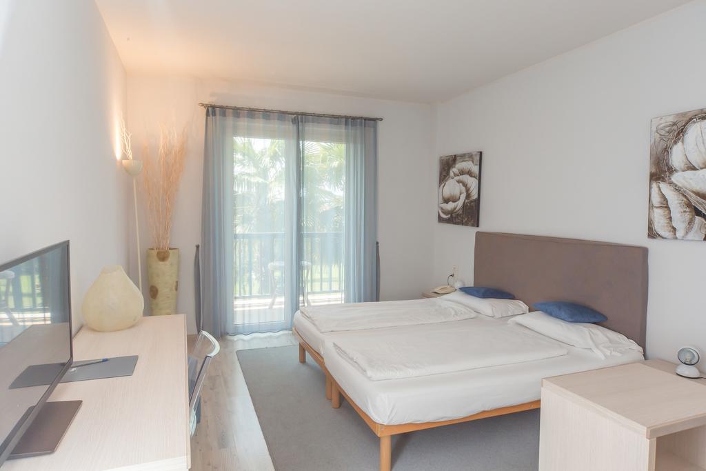 Club Hotel Olivi - Tennis Center Μαλτσεζίνε Εξωτερικό φωτογραφία